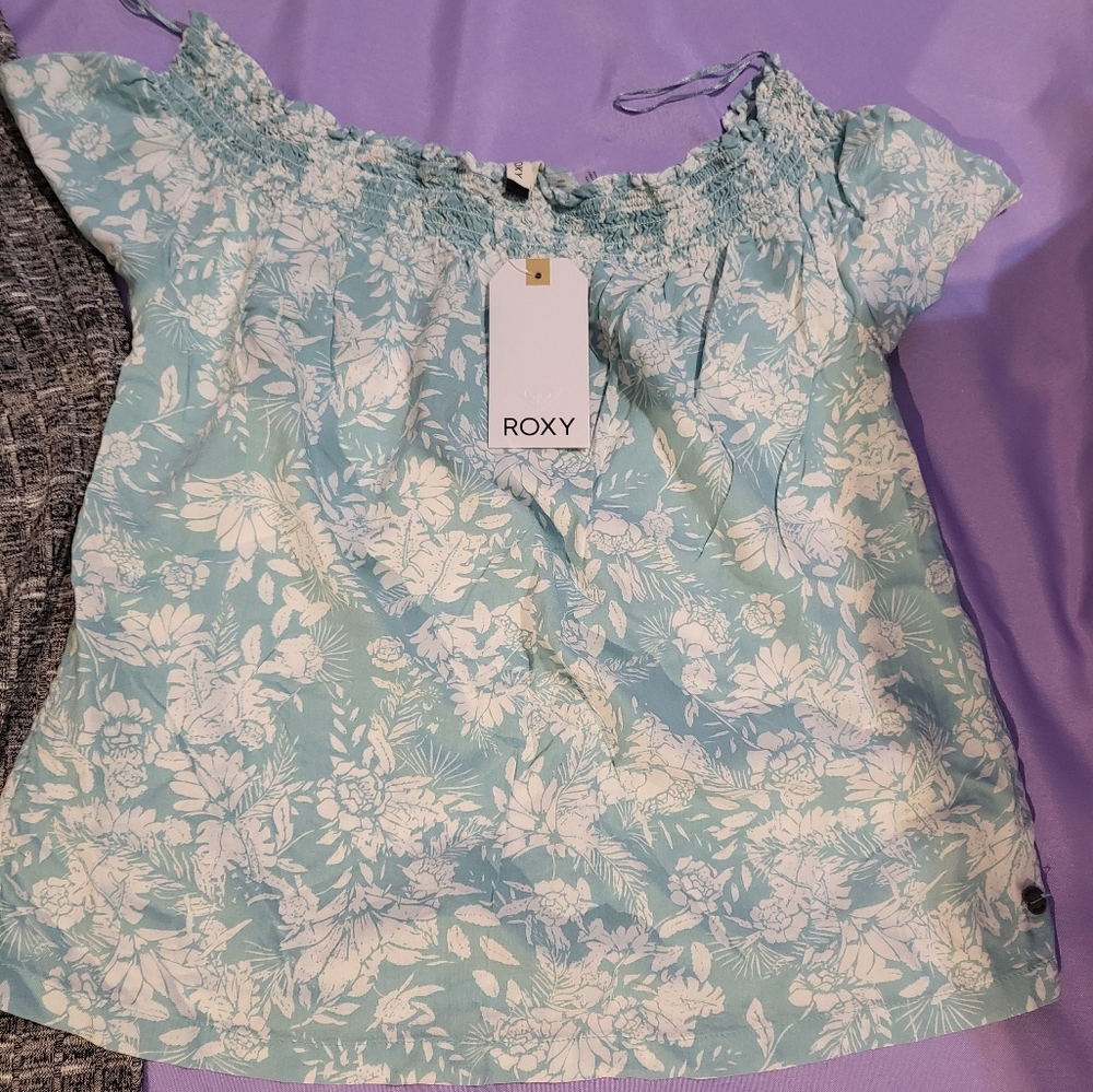 NWT ROXY SHIRT & SWEATER - Picture 2 of 11